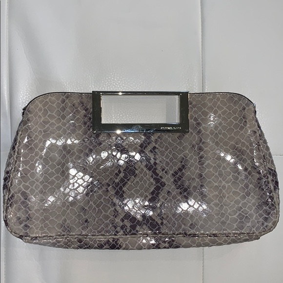 MICHAEL KORS Snakeskin gray clutch - Picture 2 of 6